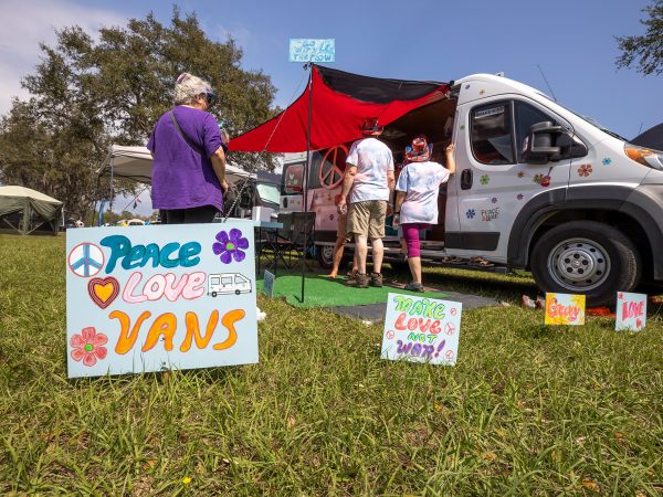 diy-build-contest-peace-love-vans